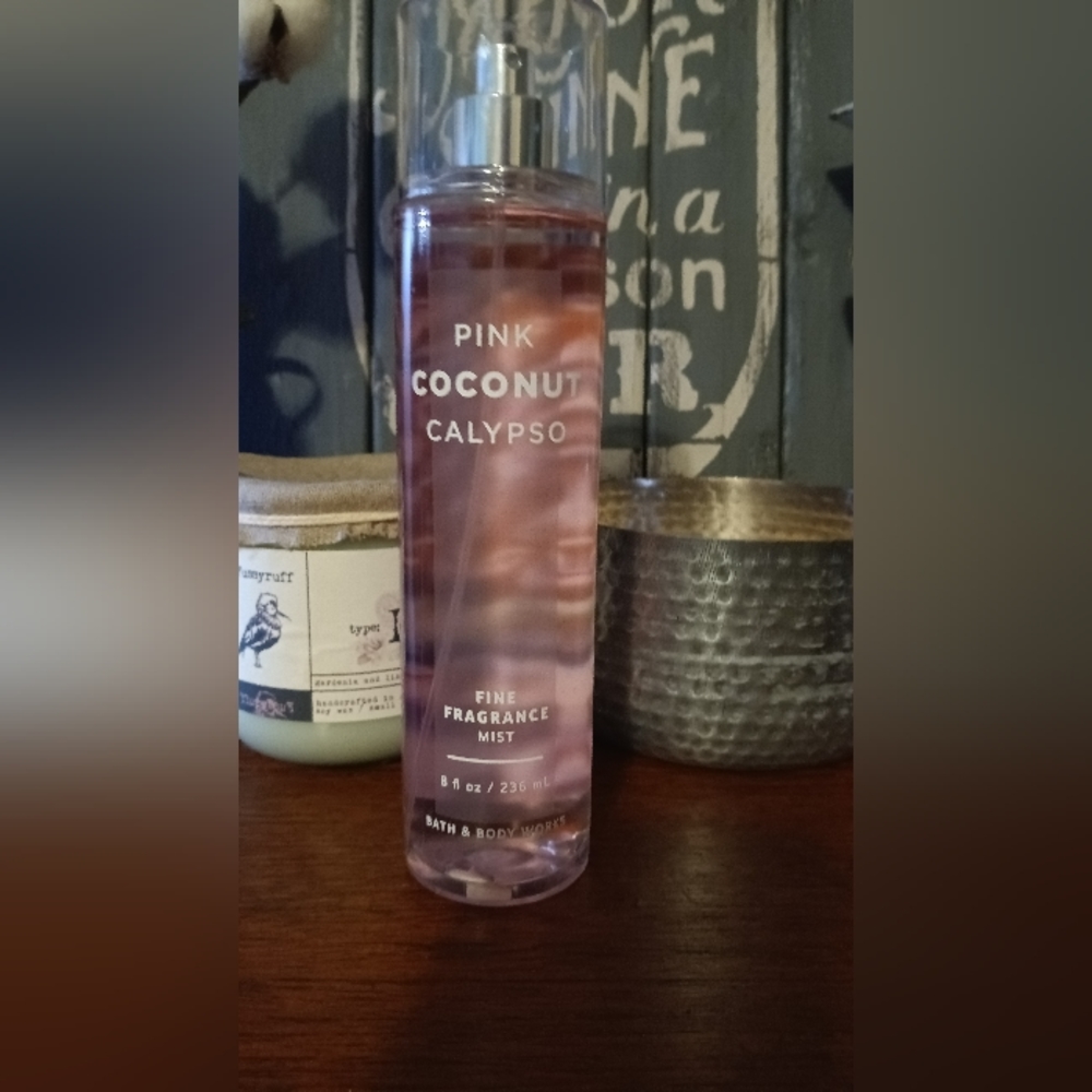 Bath and Body Works Fine Fragrance Mist 8oz Pink Coconut Calypso